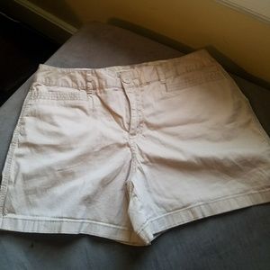 NWOT St. John's Bay khaki petite shorts